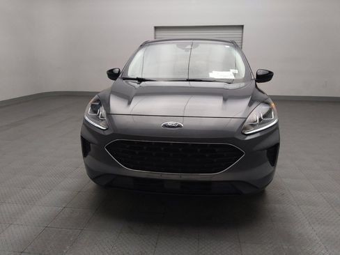Used 2021 Ford Escape SE w/ SE Sport Appearance Package image 15