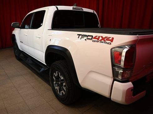 Certified 2020 Toyota Tacoma TRD Off-Road image 18