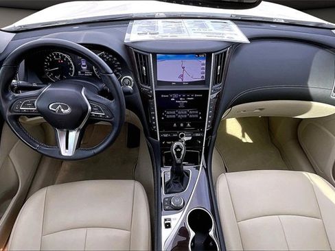 Used 2018 INFINITI Q50 Luxe w/ Essential Package (3.0T Luxe) image 14