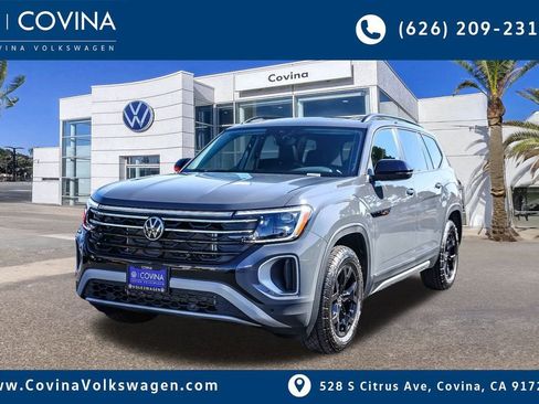 New 2026 Volkswagen Atlas Peak Edition image 3