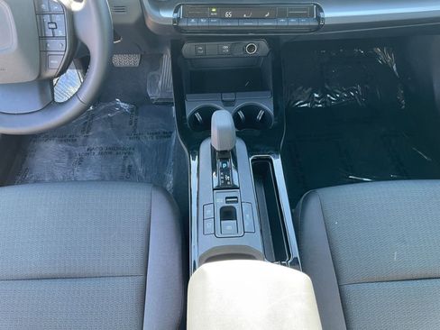 Used 2025 Toyota Prius LE image 40