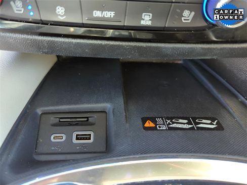 Used 2023 Buick Enclave Premium w/ Experience Buick Package image 24