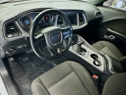 Used 2023 Dodge Challenger SXT RWD image 7