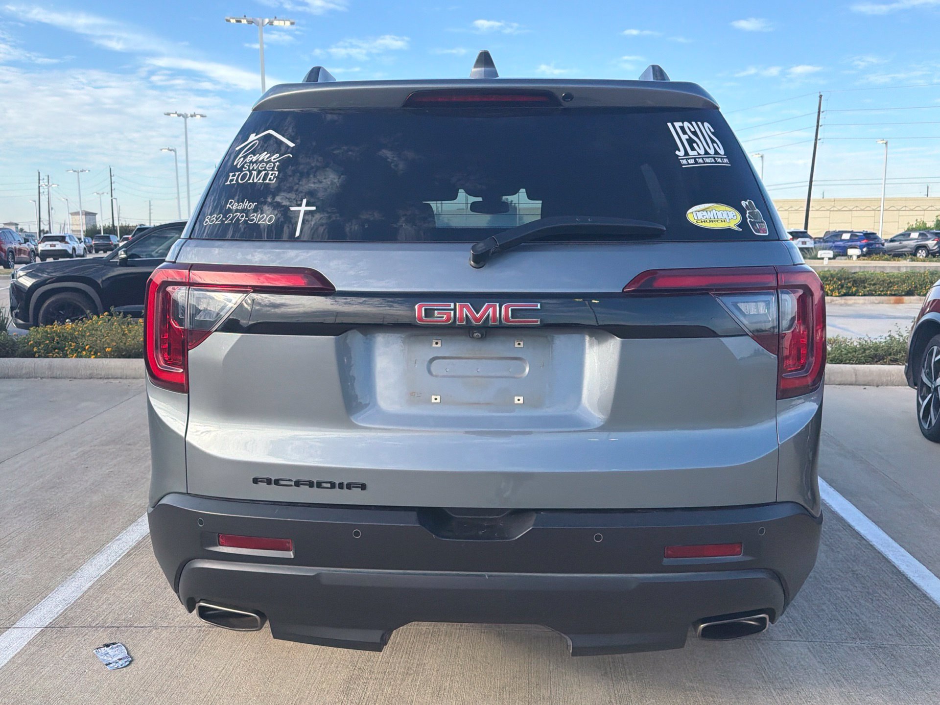 Used 2021 GMC Acadia SLT w/ Elevation Edition FWD image 4