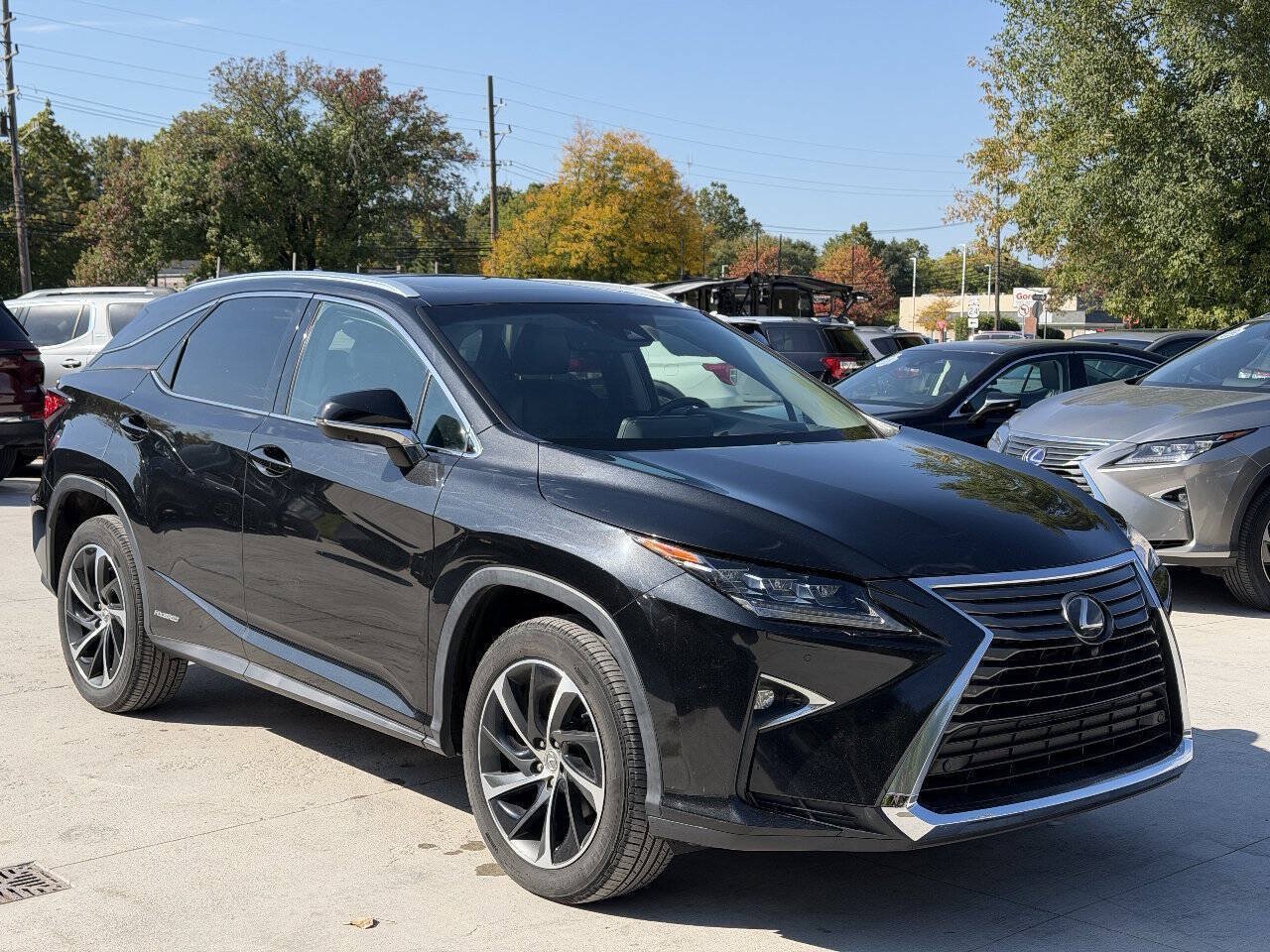 Used 2017 Lexus RX 450h AWD w/ Luxury Package image 4