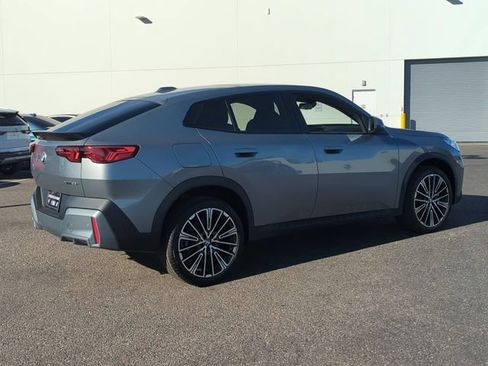 Used 2026 BMW X2 xDrive28i w/ Technology Package AWD/4WD image 6