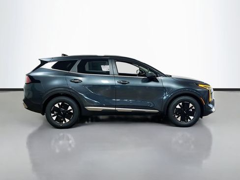New 2026 Kia Sportage LX image 8