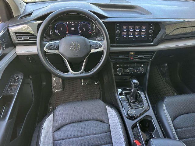 Used 2022 Volkswagen Taos SEL AWD/4WD image 3