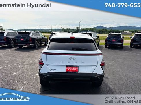 Certified 2025 Hyundai Kona SE AWD/4WD image 30