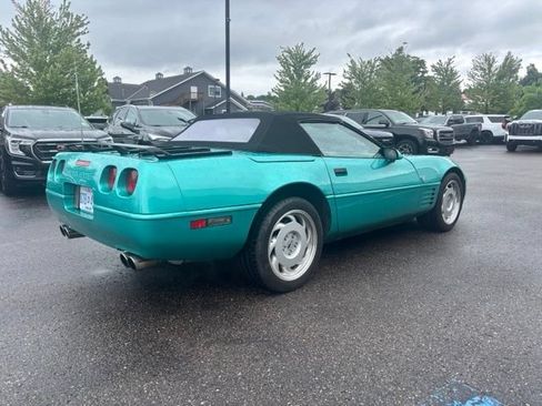 Used 1991 Chevrolet Corvette Convertible RWD image 6
