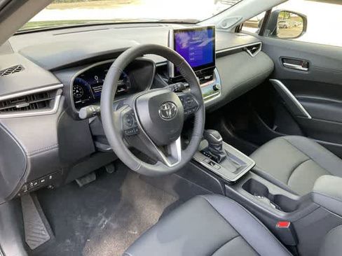 Certified 2026 Toyota Corolla Cross XLE w/ Convenience Package FWD image 10