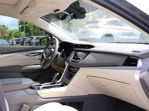 Used 2021 Cadillac XT5 Premium Luxury image 31