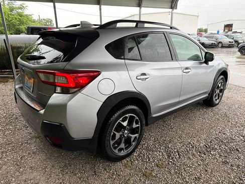 Used 2018 Subaru Crosstrek 2.0i Premium AWD/4WD image 3