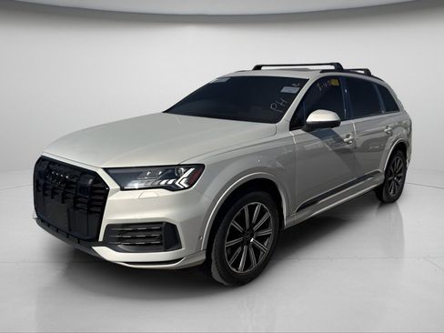 Used 2023 Audi Q7 2.0T Premium Plus AWD/4WD image 12