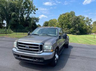 Used 2004 Ford F350 2WD Crew Cab DRW Super Duty image 1
