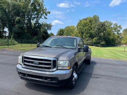Used 2004 Ford F350 2WD Crew Cab DRW Super Duty