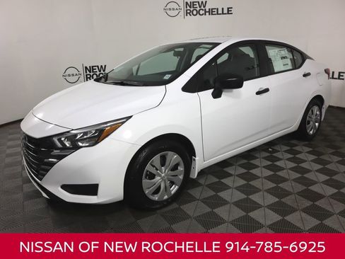 Certified 2025 Nissan Versa S w/ Trunk Package image 1