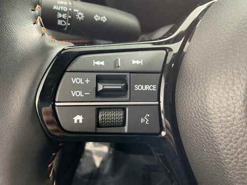 Certified 2025 Honda HR-V Sport image 17