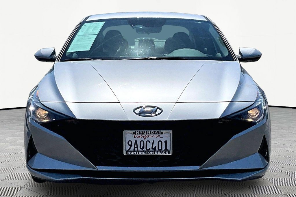 Certified 2022 Hyundai Elantra SEL FWD image 4