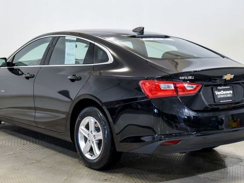 Used 2022 Chevrolet Malibu LS FWD image 11