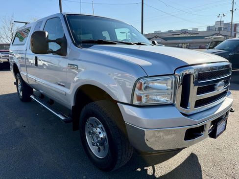 Used 2005 Ford F250 XLT image 9