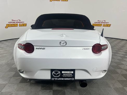 Used 2016 MAZDA MX-5 Miata Grand Touring RWD image 4