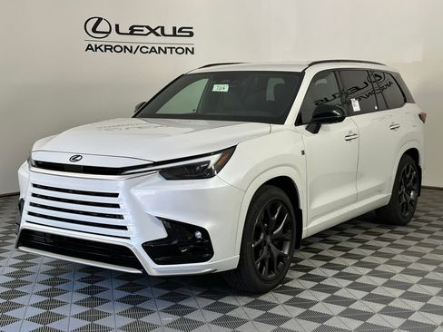 New 2026 Lexus TX 500h AWD image 10