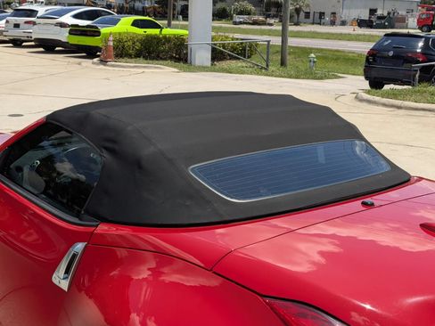 Used 2012 Nissan 370Z Roadster RWD image 7