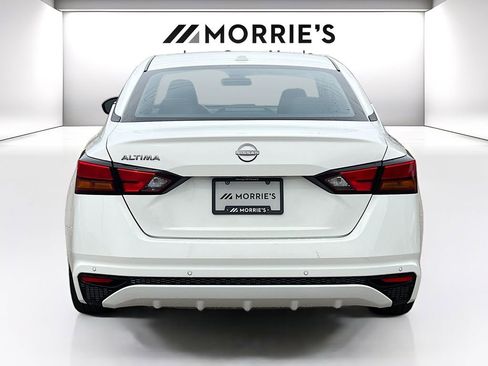 Used 2025 Nissan Altima 2.5 SV image 6