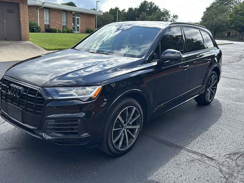Used 2021 Audi Q7 3.0T Premium Plus w/ Premium Plus Package AWD/4WD image 3