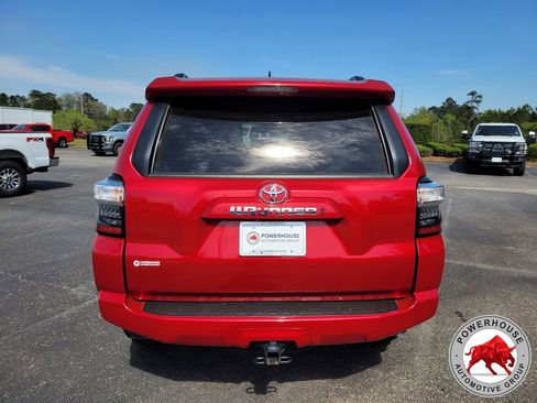 Used 2024 Toyota 4Runner SR5 RWD image 5