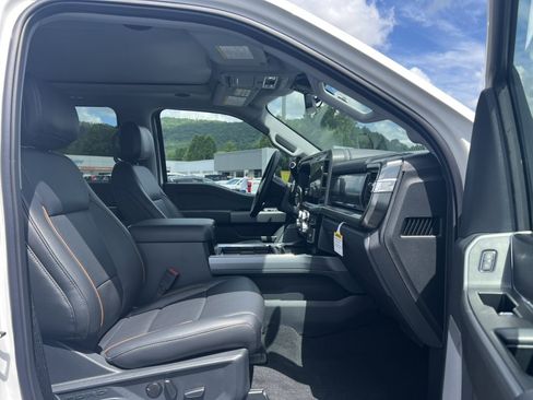 New 2025 Ford F350 Lariat w/ Lariat Ultimate Package image 13