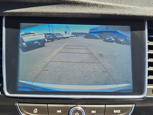Used 2018 Buick Encore Preferred FWD image 19