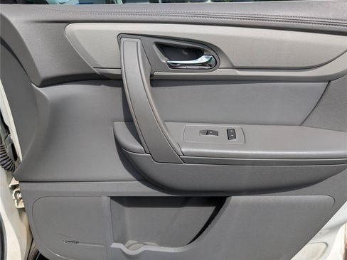 Used 2014 Chevrolet Traverse LT w/ LPO, 'HIT The Road' Package FWD image 39