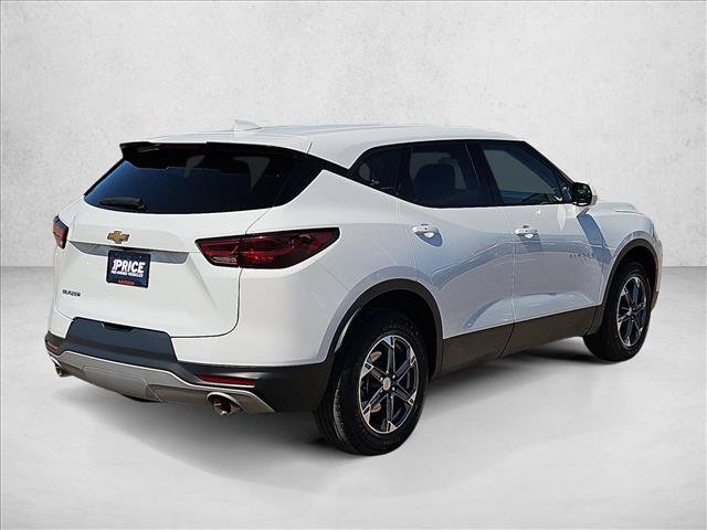 Used 2025 Chevrolet Blazer LT FWD image 5