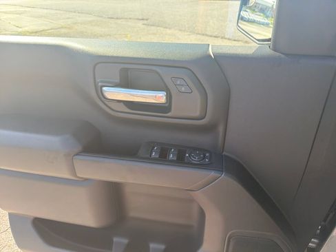 Used 2025 Chevrolet Silverado 1500 Custom w/ Turbomax Blackout Package AWD/4WD image 11