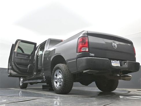 Used 2016 RAM 2500 Tradesman w/ Chrome Appearance Group image 51