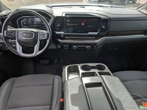 Used 2023 GMC Sierra 1500 SLE image 17