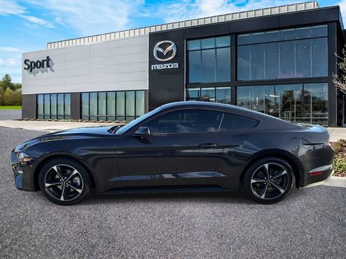 Used 2022 Ford Mustang Coupe RWD image 6