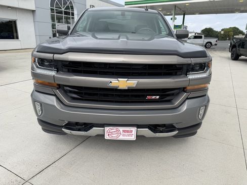 Used 2017 Chevrolet Silverado 1500 LT w/ All Star Edition AWD/4WD image 3
