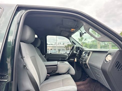 Used 2014 Ford F250 XLT w/ XLT Value Package AWD/4WD image 25