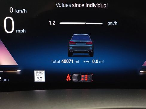 Used 2024 BMW X7 xDrive40i w/ Premium Package AWD/4WD image 24