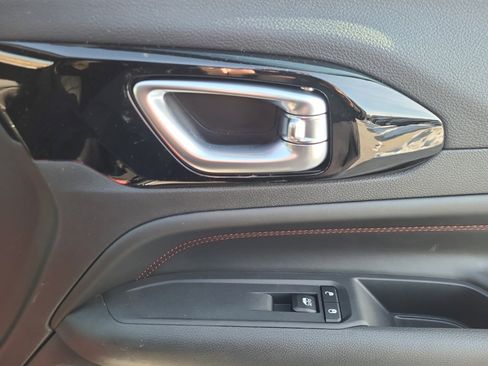 New 2026 Jeep Compass Trailhawk image 31