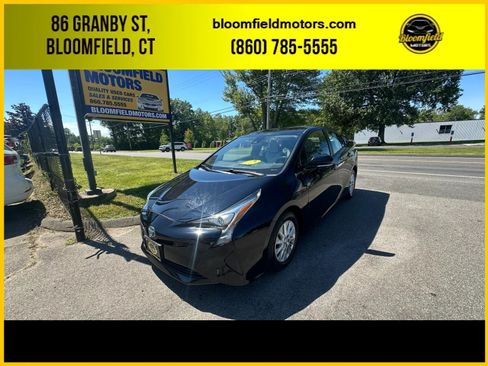 Used 2018 Toyota Prius Two w/ Prius Two Safety Plus Package FWD image 1