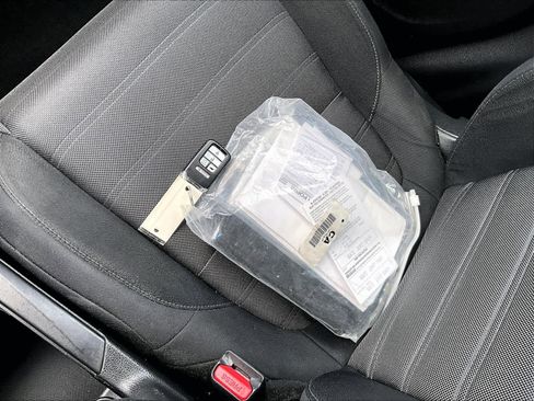 Used 2019 Honda CR-V EX image 30