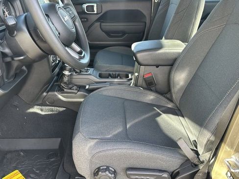 New 2026 Jeep Gladiator Sport image 9