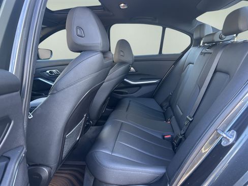 Used 2019 BMW 330i xDrive Sedan w/ Convenience Package image 9