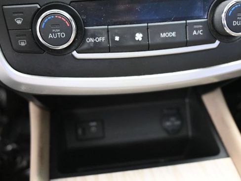Used 2016 Nissan Altima 2.5 SL w/ 2.5 Technology Package FWD image 30