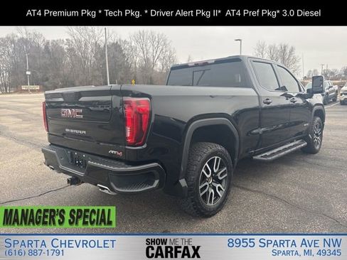 Used 2020 GMC Sierra 1500 AT4 w/ AT4 Premium Package AWD/4WD image 3