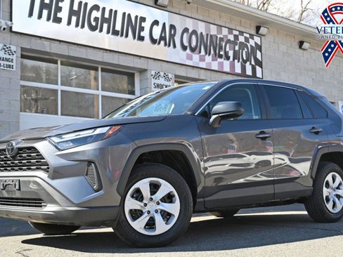Used 2025 Toyota RAV4 LE image 1